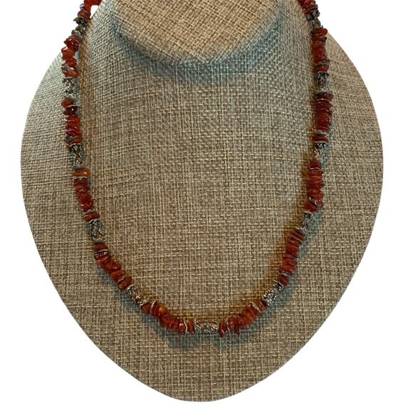 Vintage Carnelian Necklace Antiqued Spacers Silver Tone Swallows Head Ends Boho - Picture 1 of 9